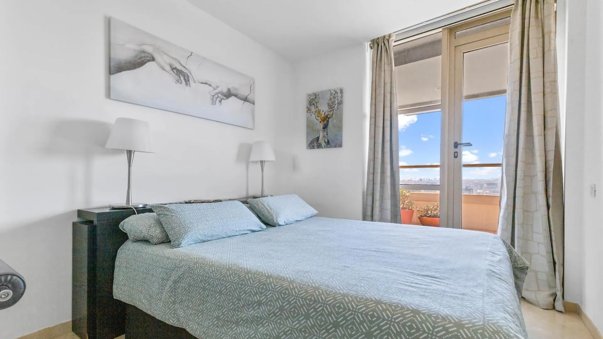 Апартаменты Penthouse Duplex With Epic Views Барселона